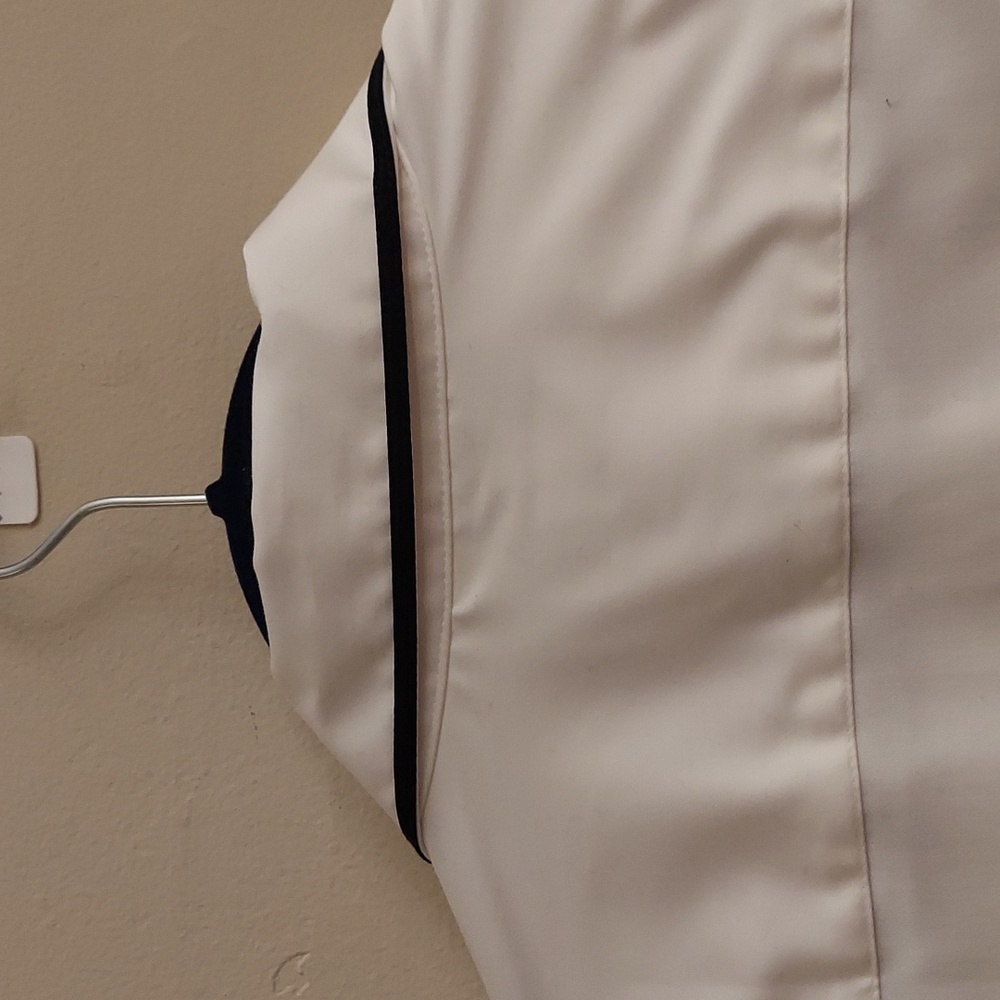BANANA REPUBLIC OUTLET Tailored Fit Button Down Long Sleeve Top - Picture 9 of 12